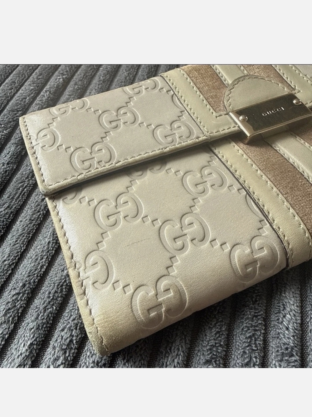 Gucci Cream Embossed GG Leather Clutch with Suede Accent